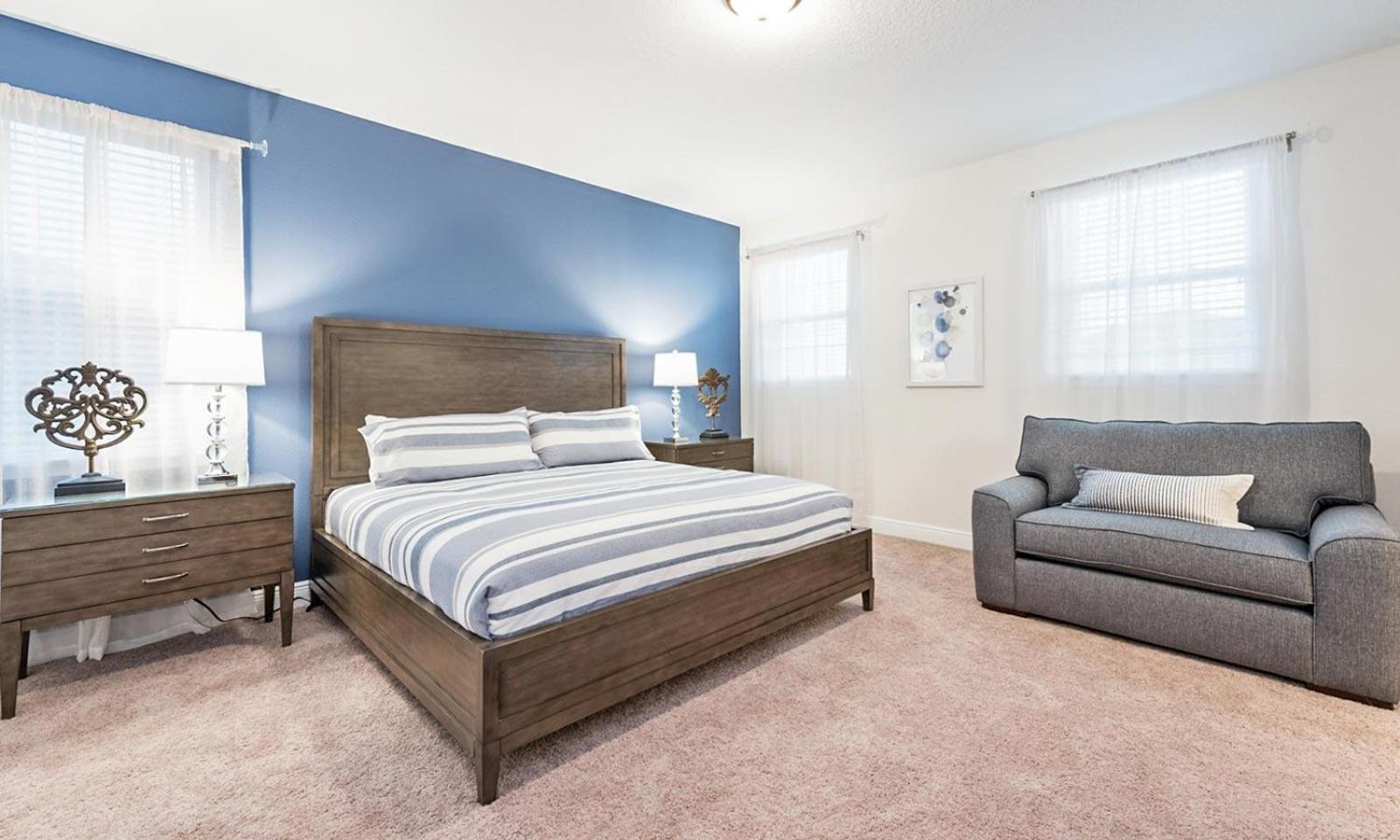 Warm 6 Bdrm With Private Pool At Encore