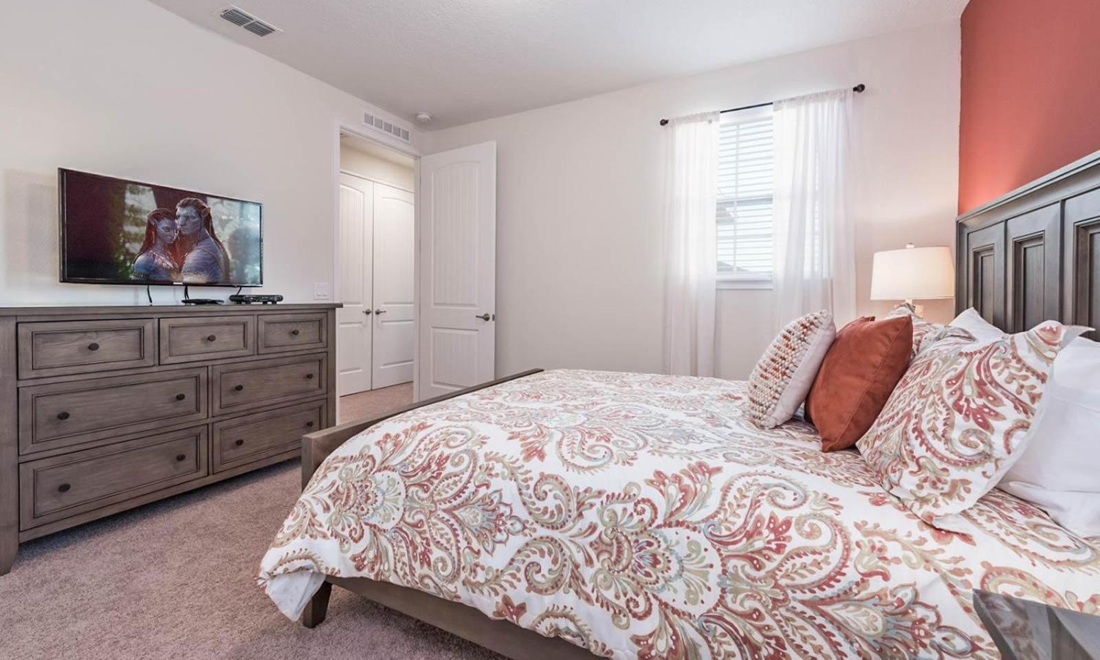 Warm 6 Bdrm With Private Pool At Encore Holiday home