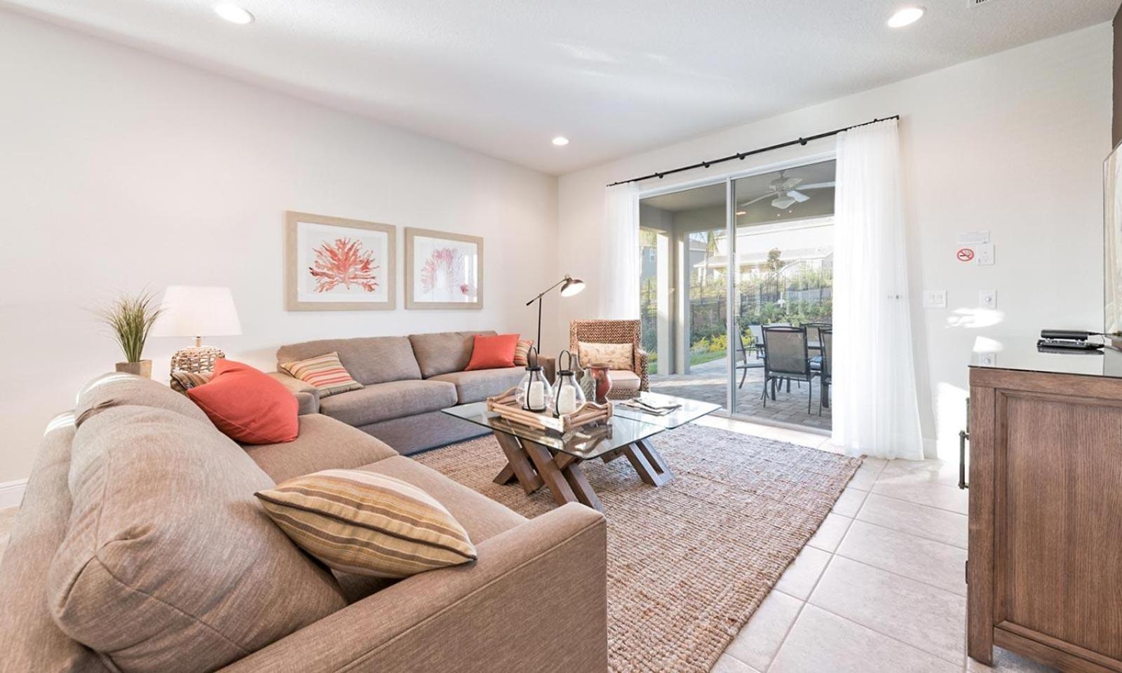 Holiday home Warm 6 Bdrm With Private Pool At Encore