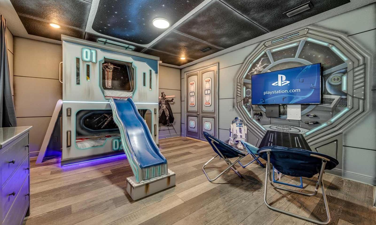 Marvelous 5 Bdrm With Galactic Themed Bedroom At Encore *