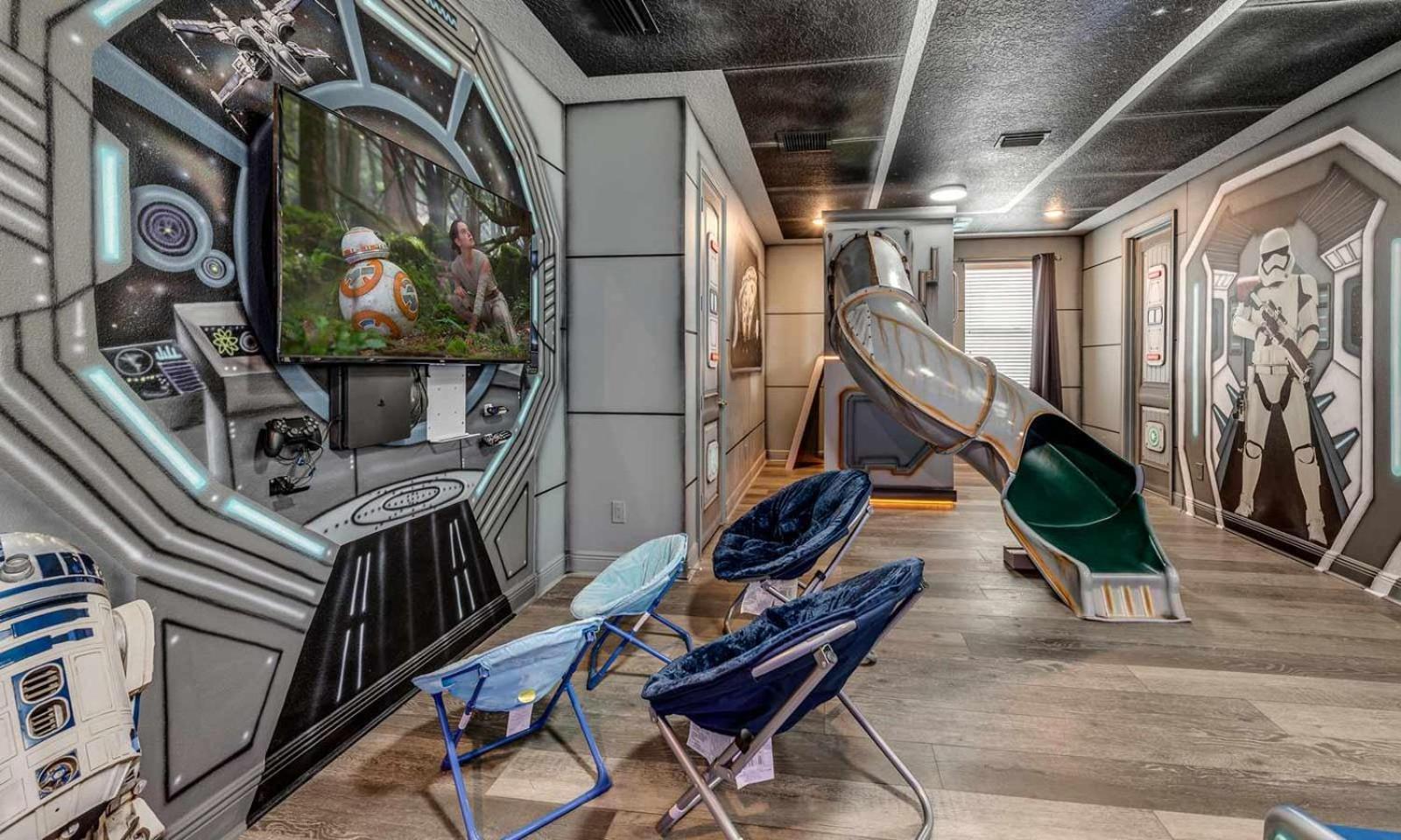 Marvelous 5 Bdrm With Galactic Themed Bedroom At Encore *