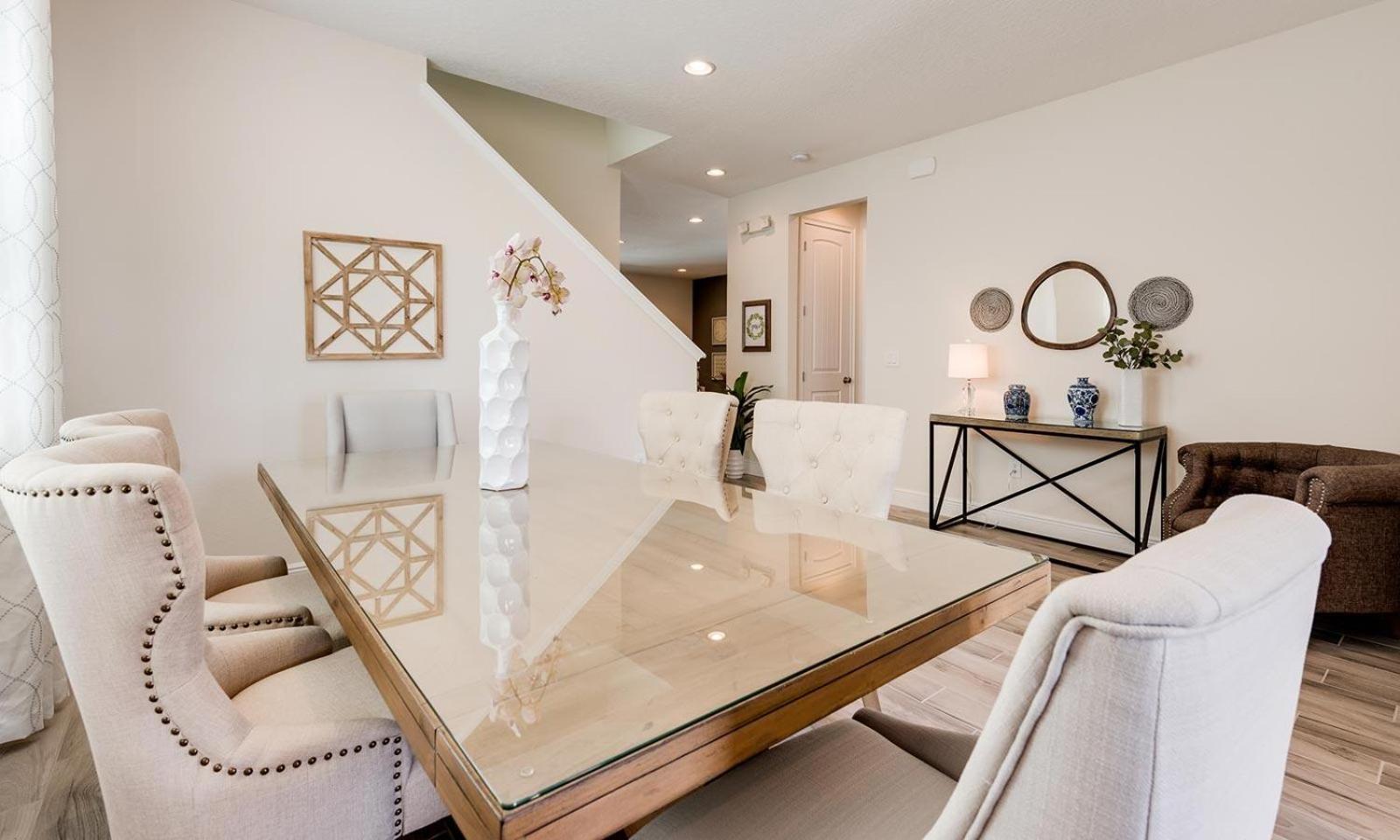 Holiday home Homey 5 Bdrm With Private Pool At Encore