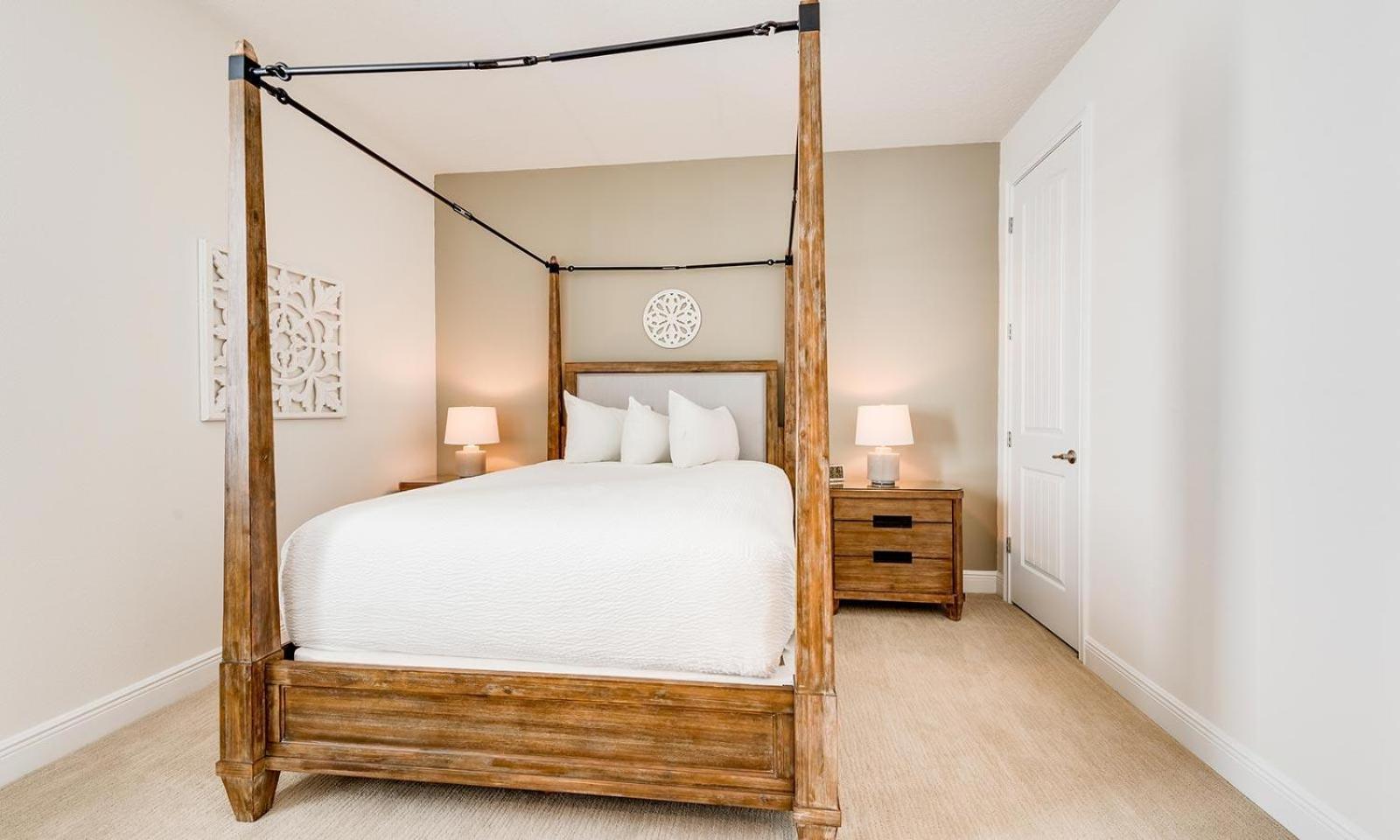 Homey 5 Bdrm With Private Pool At Encore