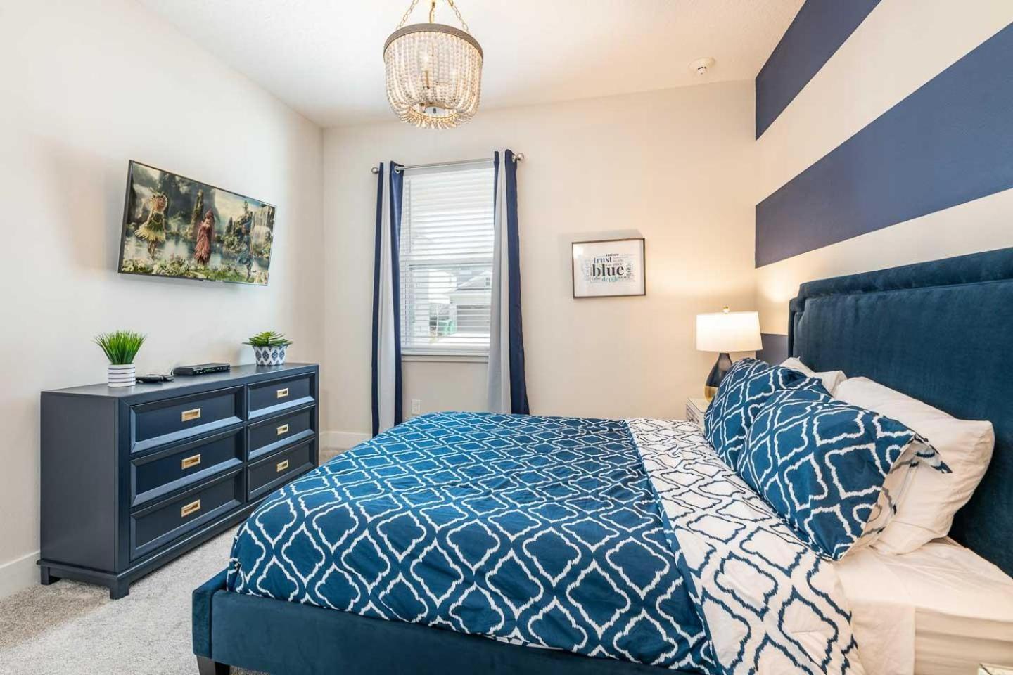 Colorful 8 Bdrm With Theater At Encore Holiday home *