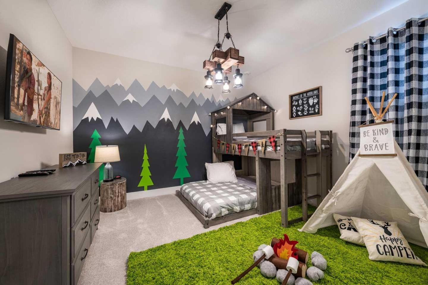 Colorful 8 Bdrm With Theater At Encore Orlando