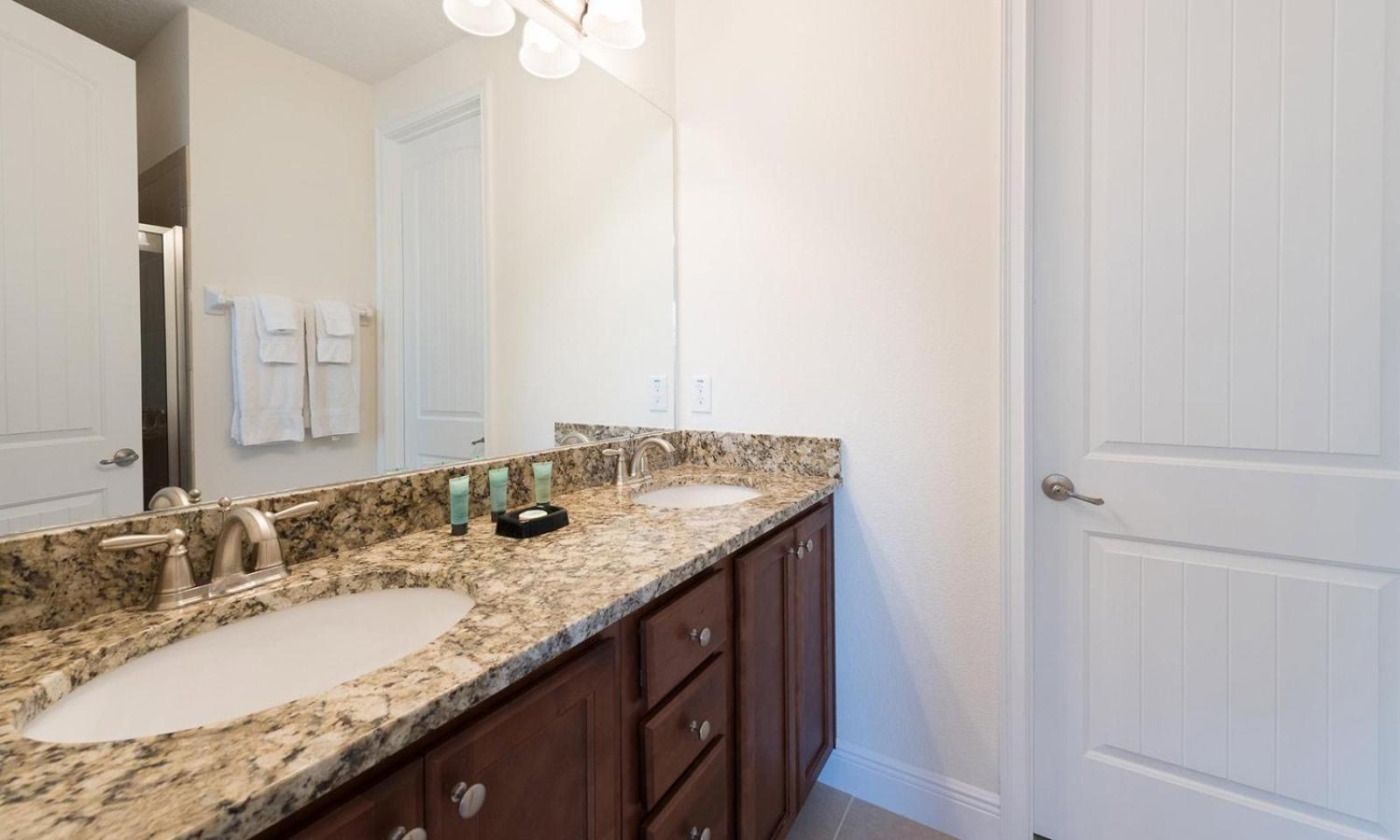 Holiday home Spacious 8 Bdrm Retreat With Themed Bedrooms In Encore Orlando