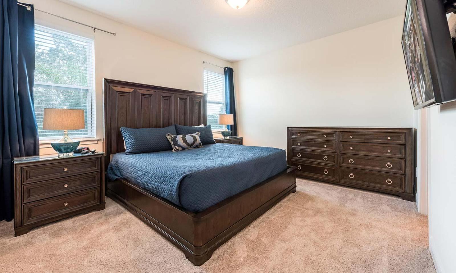 Spacious 8 Bdrm Retreat With Themed Bedrooms In Encore *