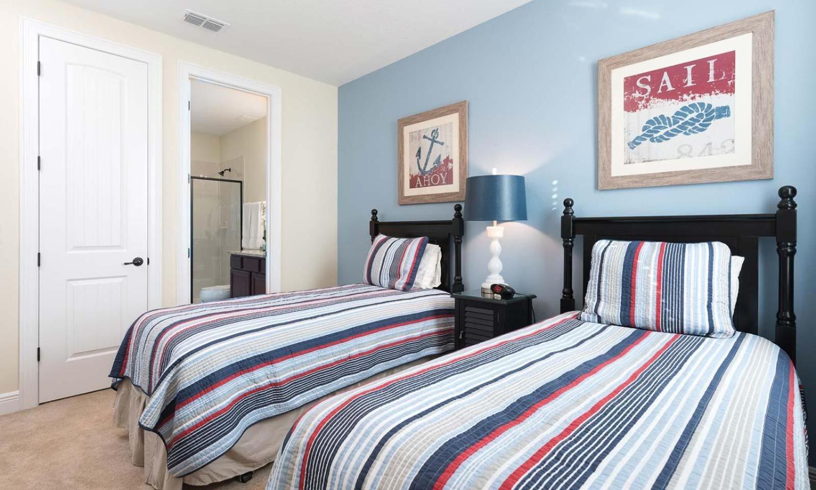 Traditional 10 Bdrm With Loft Tv Area At Encore Orlando