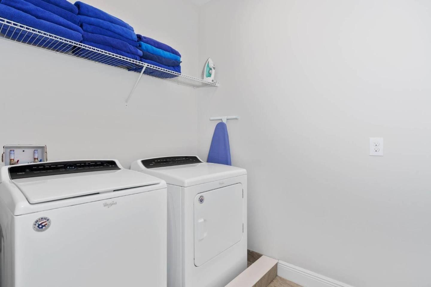 Stylish 10 Bdrm With Galactic Themed In Encore Holiday home Orlando
