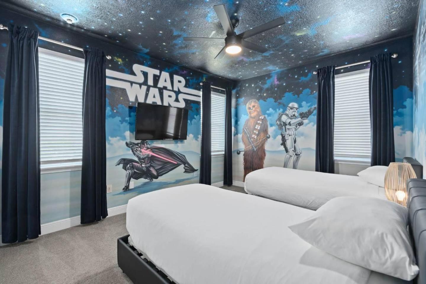 Stylish 10 Bdrm With Galactic Themed In Encore
