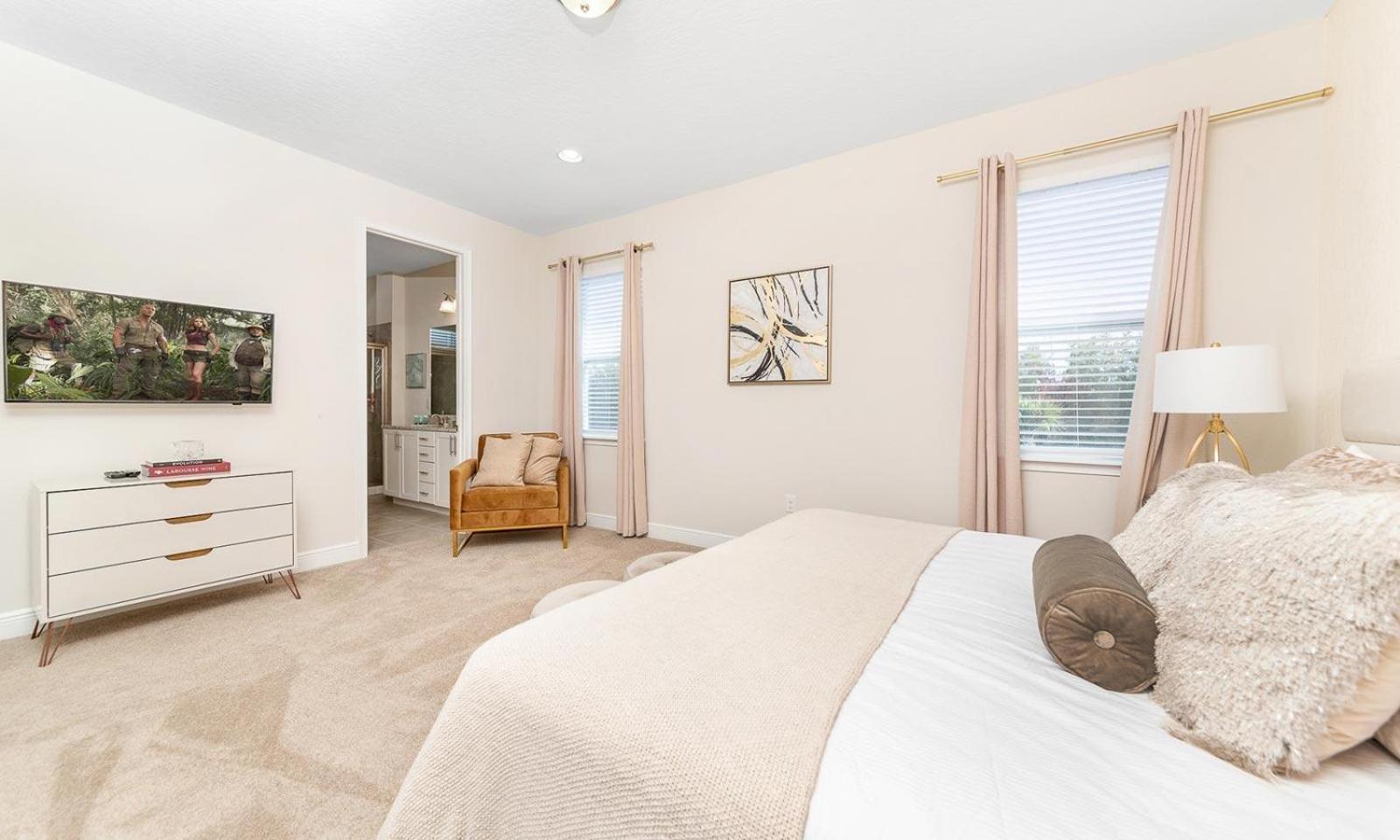 Classic 4 Bdrm With Private Pool At Encore Orlando