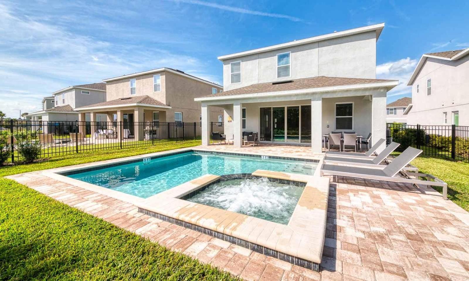 Holiday home Classic 4 Bdrm With Private Pool At Encore Orlando