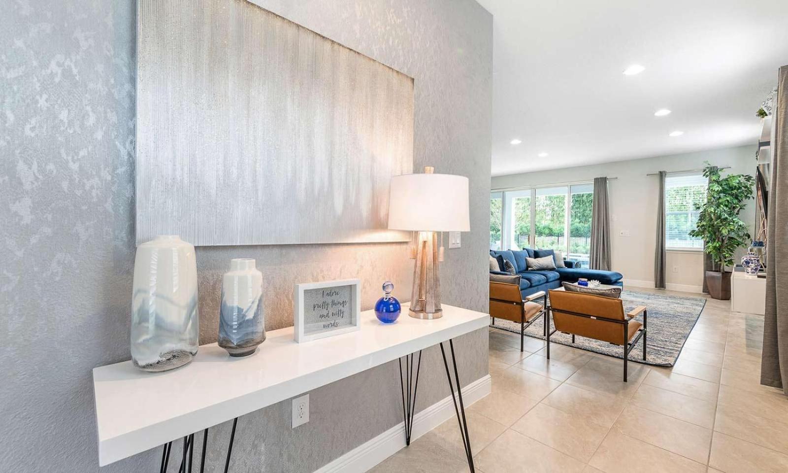 Classic 4 Bdrm With Private Pool At Encore