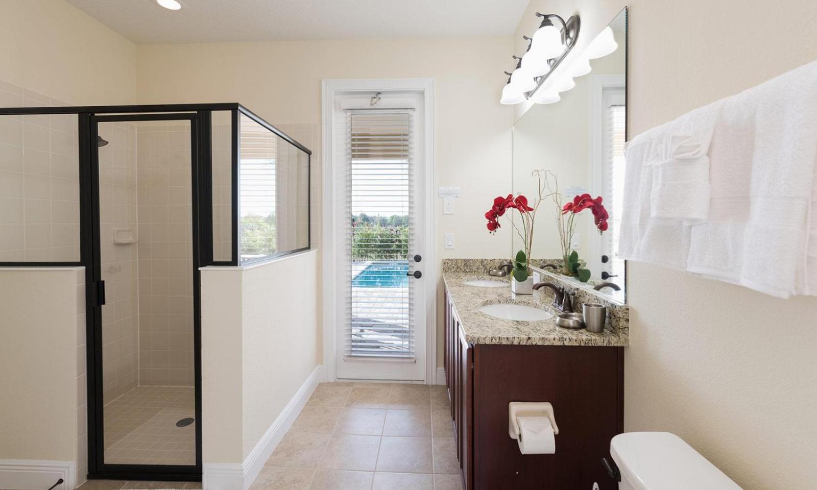 Charming 10 Bdrm With Open Living Area At Encore Holiday home *