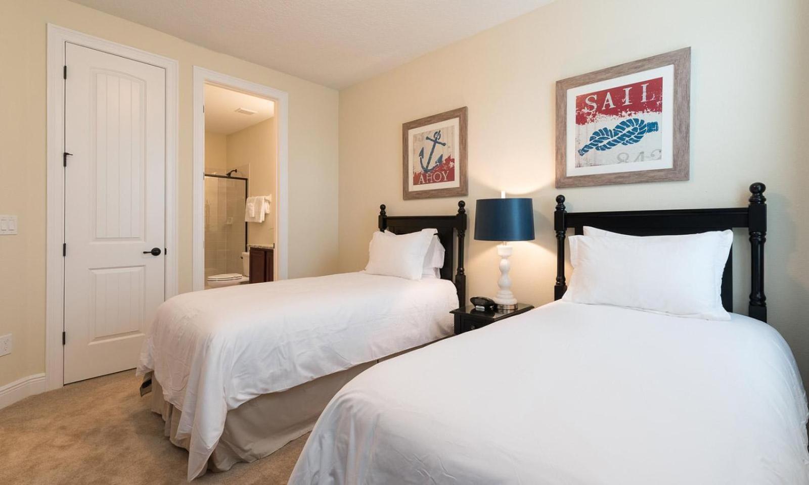 Holiday home Charming 10 Bdrm With Open Living Area At Encore Orlando