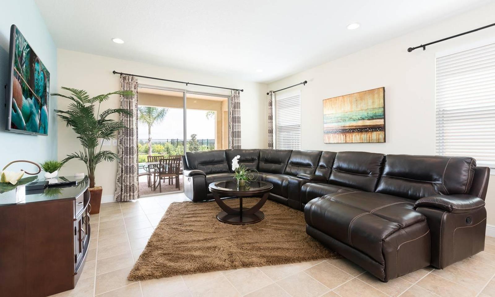 Charming 10 Bdrm With Open Living Area At Encore Holiday home