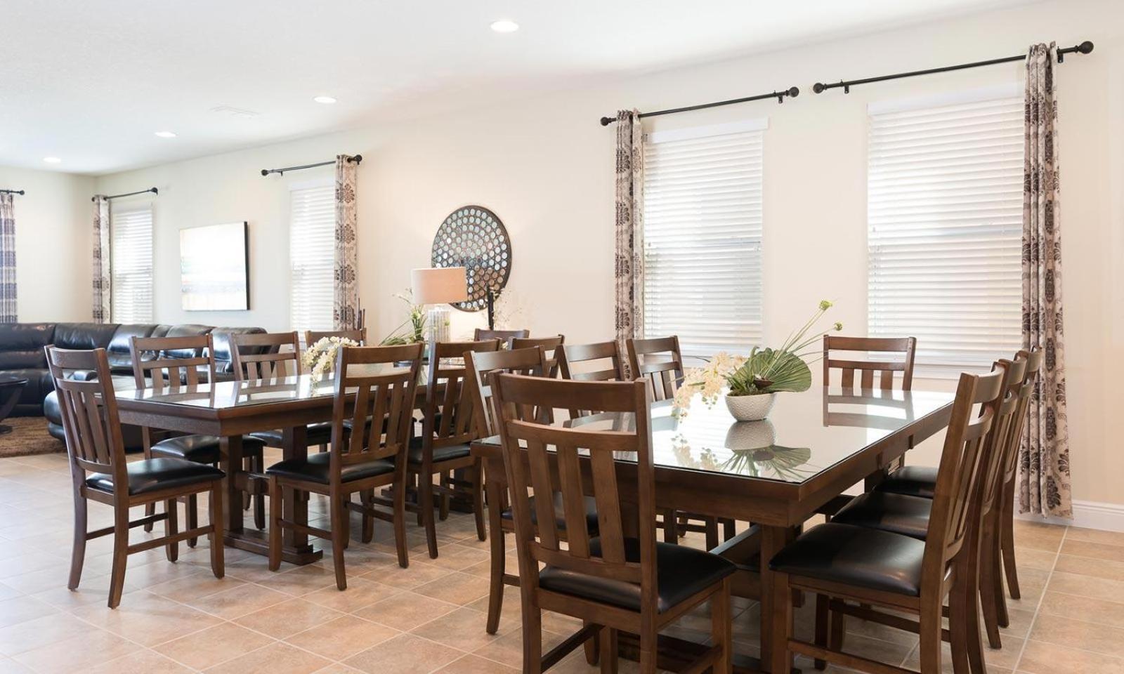Charming 10 Bdrm With Open Living Area At Encore * Orlando