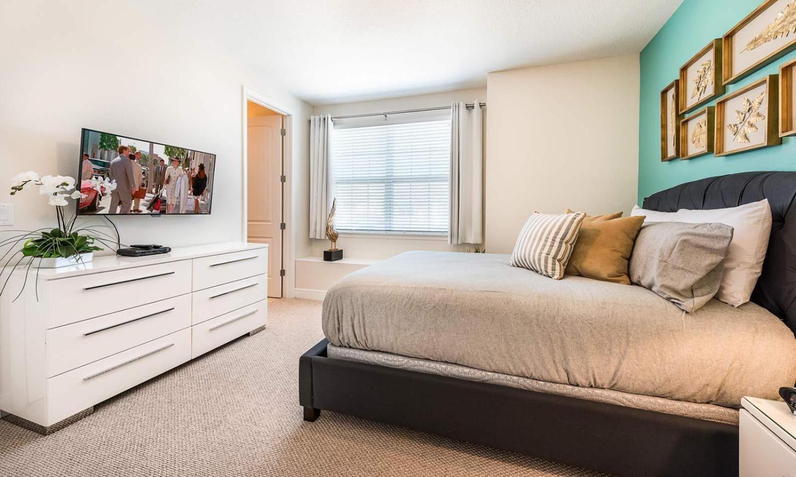 Cute 6 Bdrm With Pool Oasis In Encore *