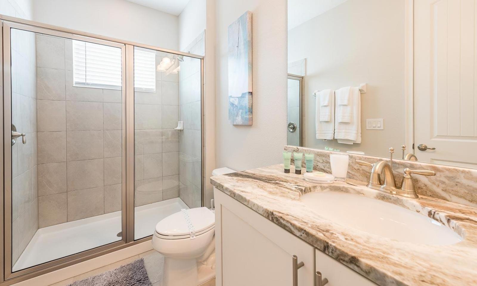 Airy 6 Bdrm House With Private Pool In Encore Holiday home