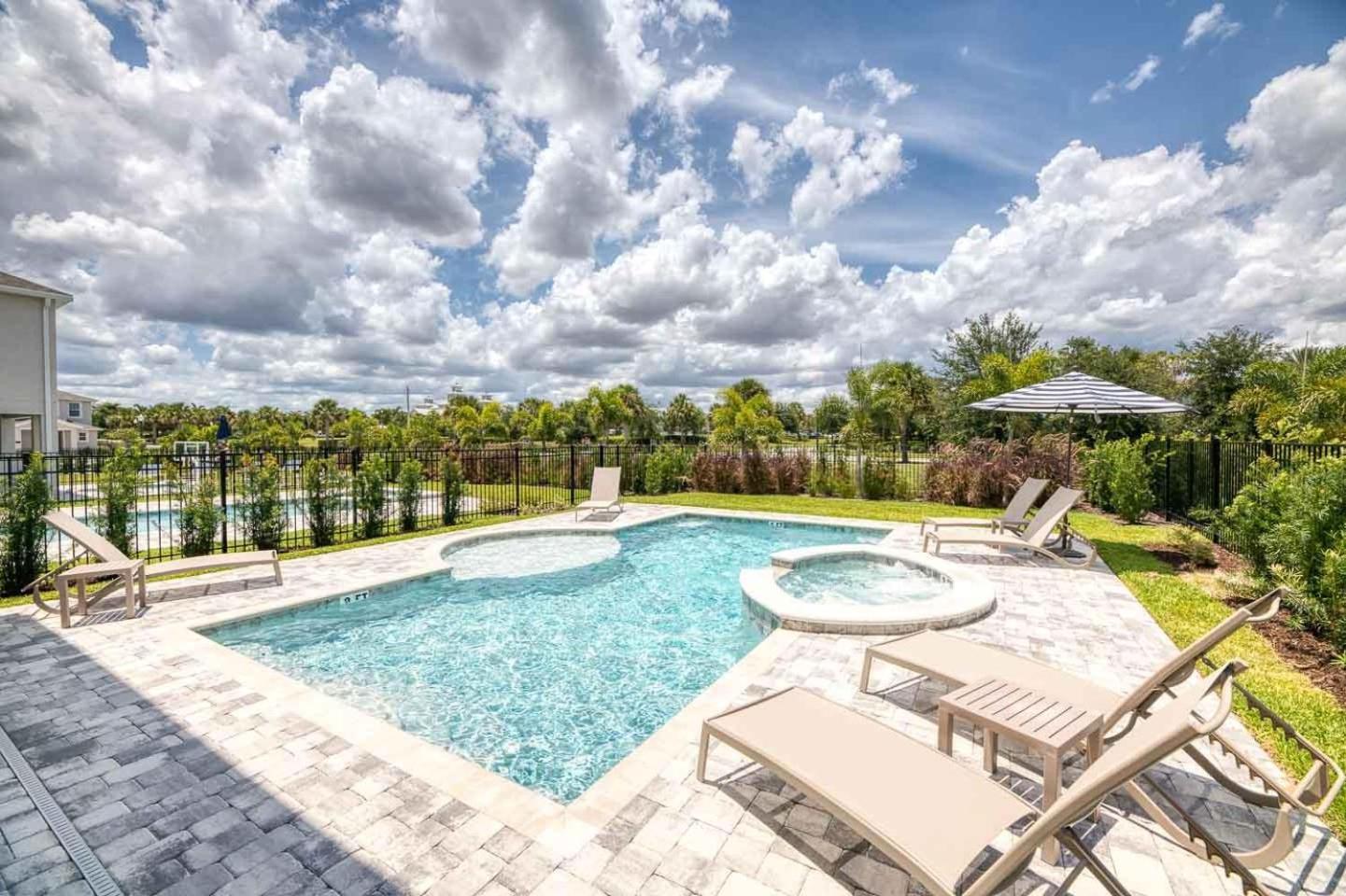 Ravishing 6 Bdrm With Games At Encore Holiday home *