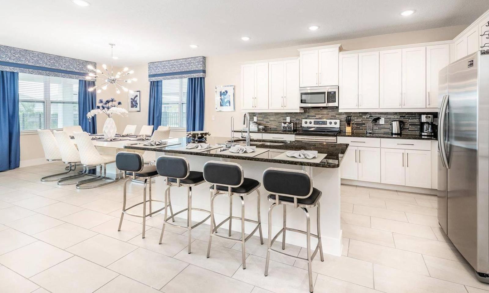 Lavish 8 Bdrm With Themed Bedrooms At Encore Holiday home
