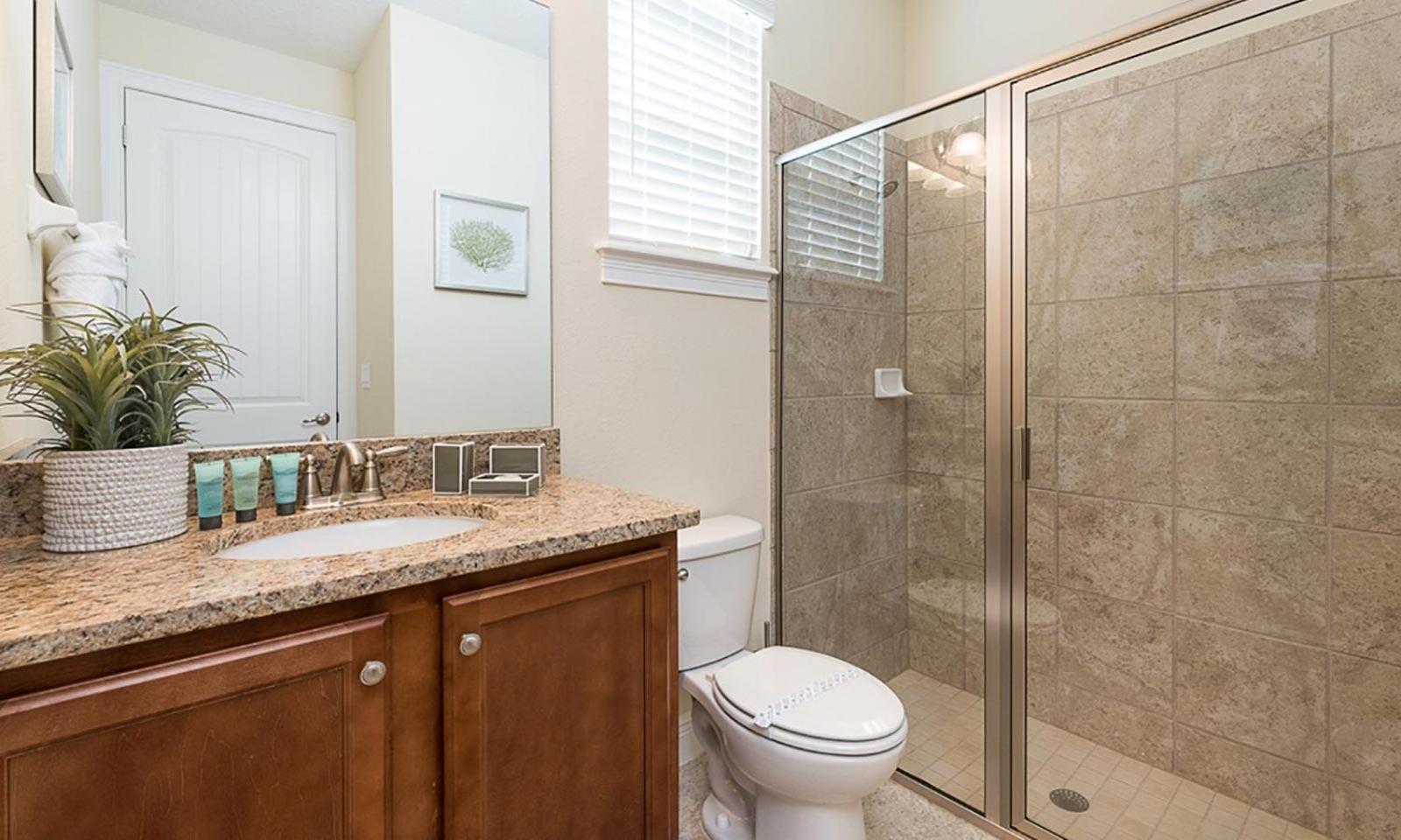 Traditional 6 Bdrm House With Backyard Pool At Encore Holiday home