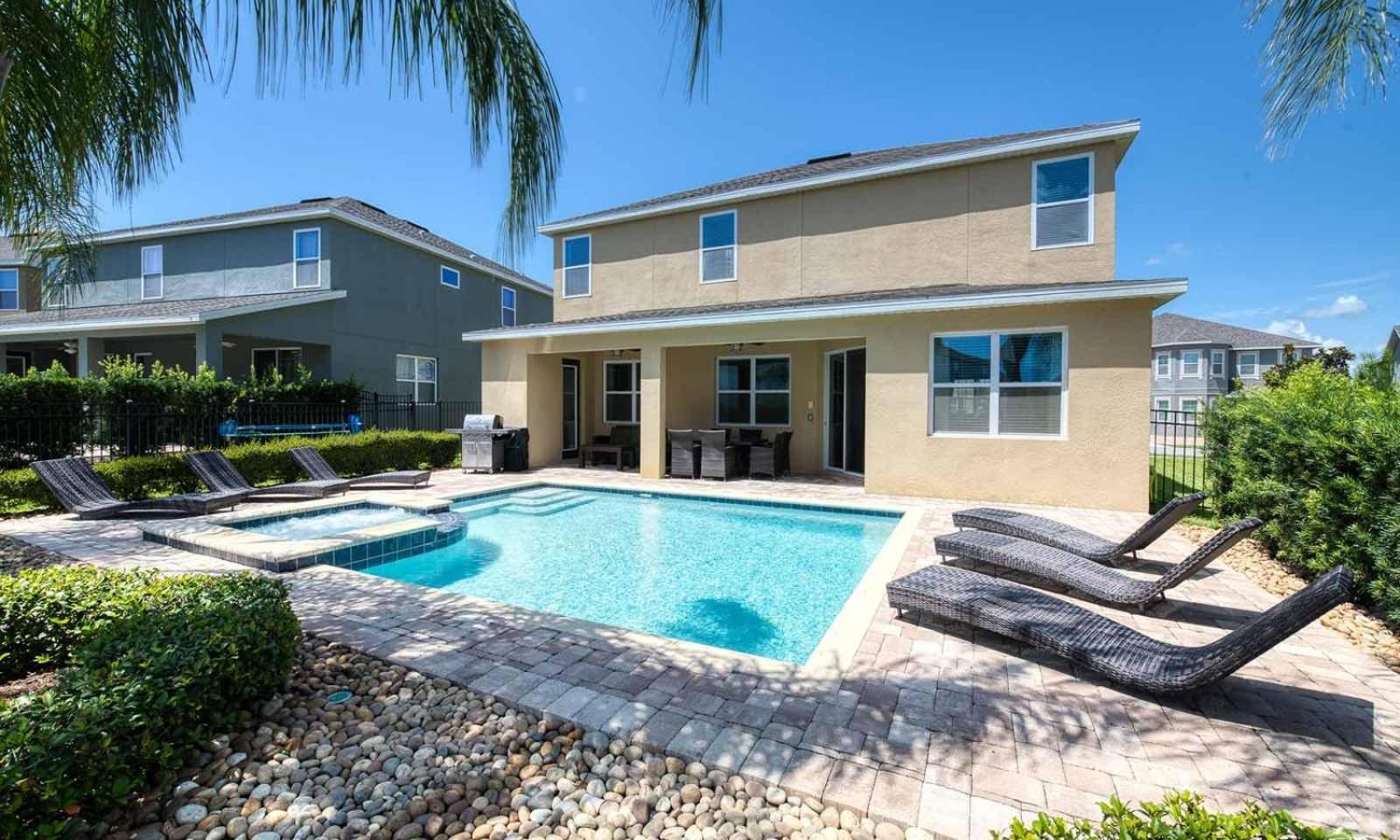 Traditional 6 Bdrm House With Backyard Pool At Encore Holiday home *