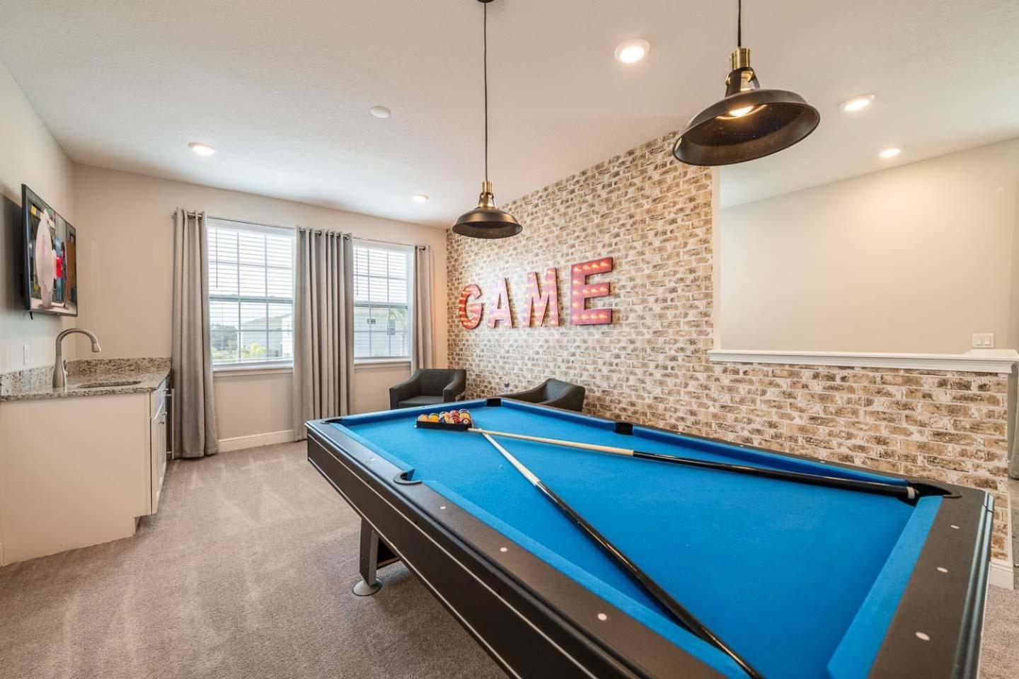 Exquisite 9 Bdrm W Games At Encore