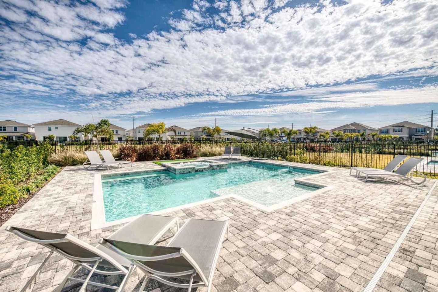 Exquisite 9 Bdrm W Games At Encore Holiday home *