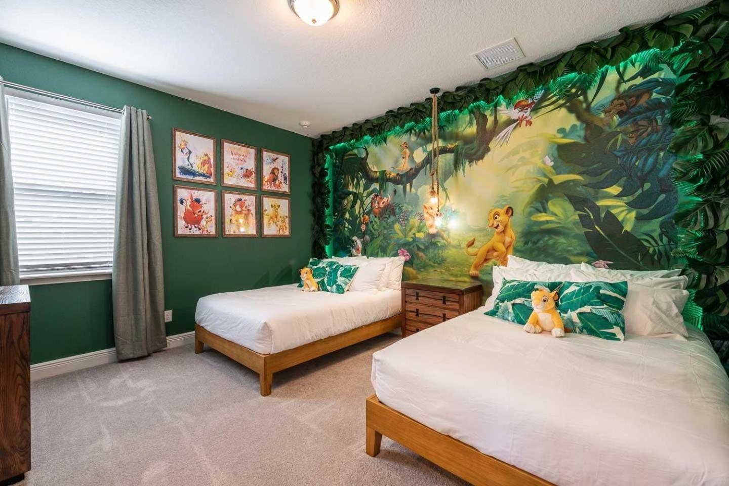 Exquisite 9 Bdrm W Games At Encore Holiday home *