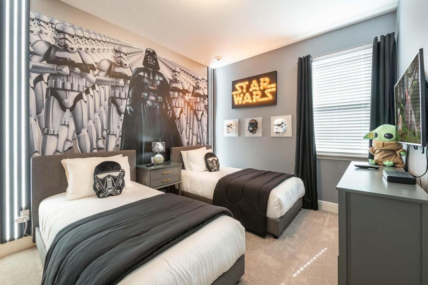 Exquisite 9 Bdrm W Games At Encore Holiday home Orlando