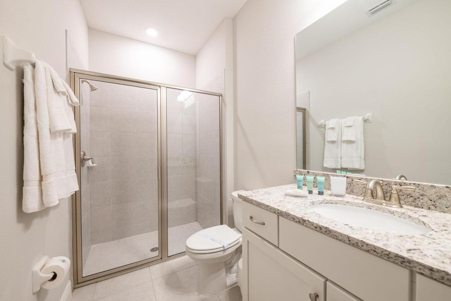 Exquisite 9 Bdrm W Games At Encore Holiday home