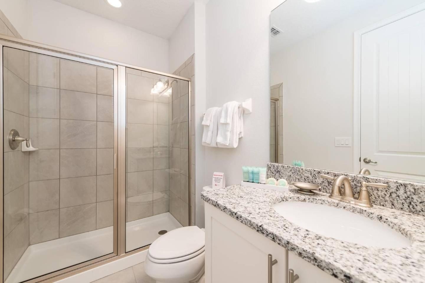 Ec442 - Shining With Theater At Encore Orlando