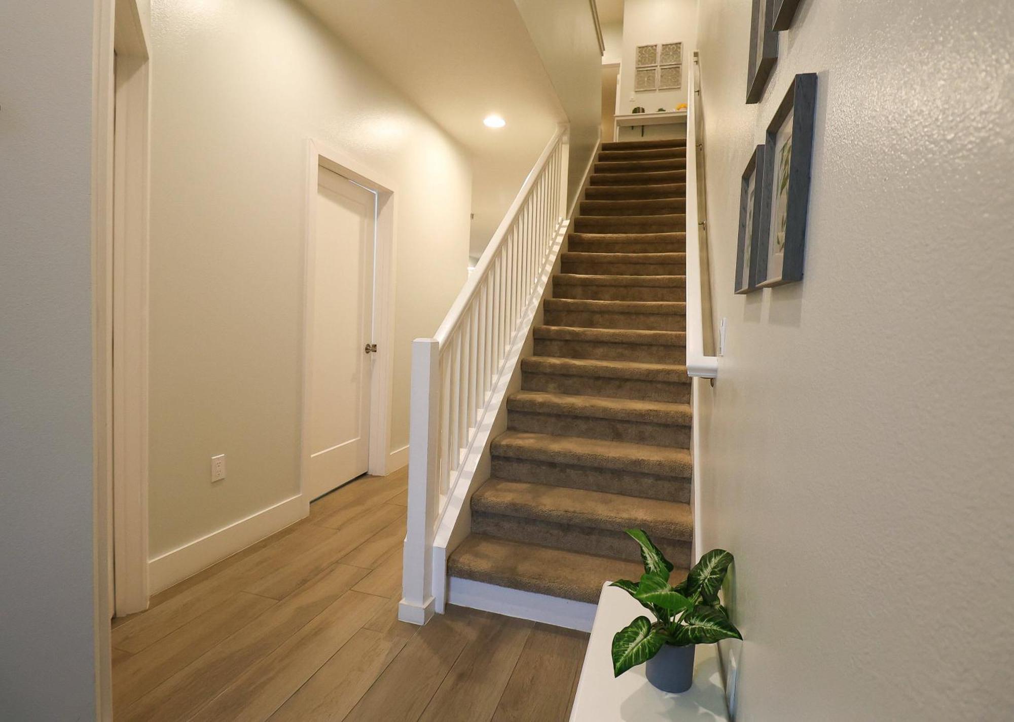 New Vacation Townhome With Private Pool 17528 Holiday home