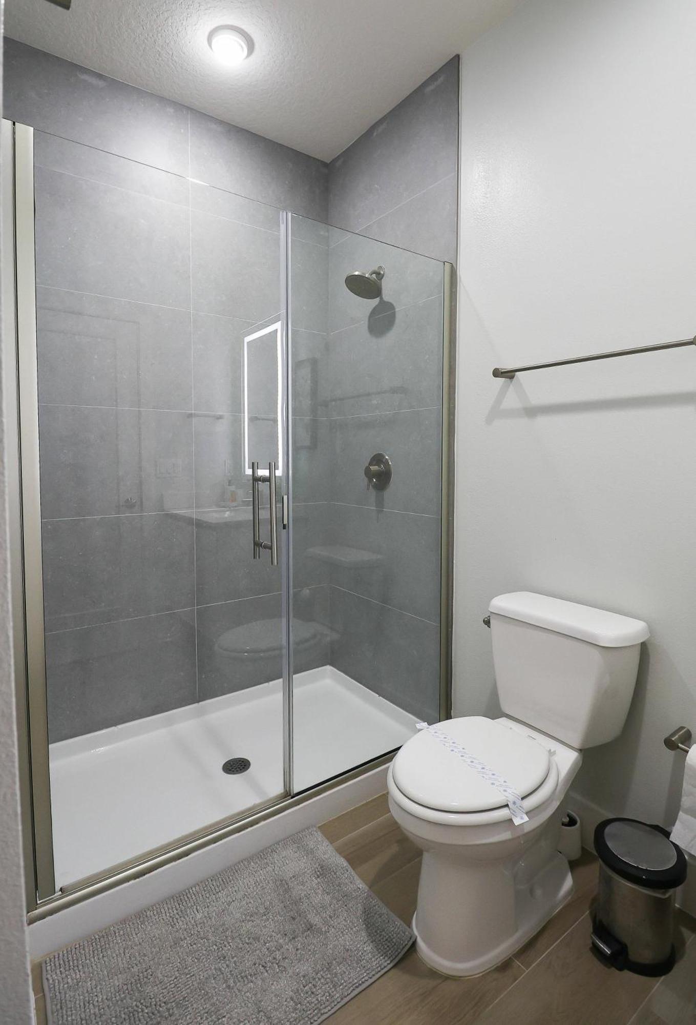 New Vacation Townhome With Private Pool 17528 Holiday home