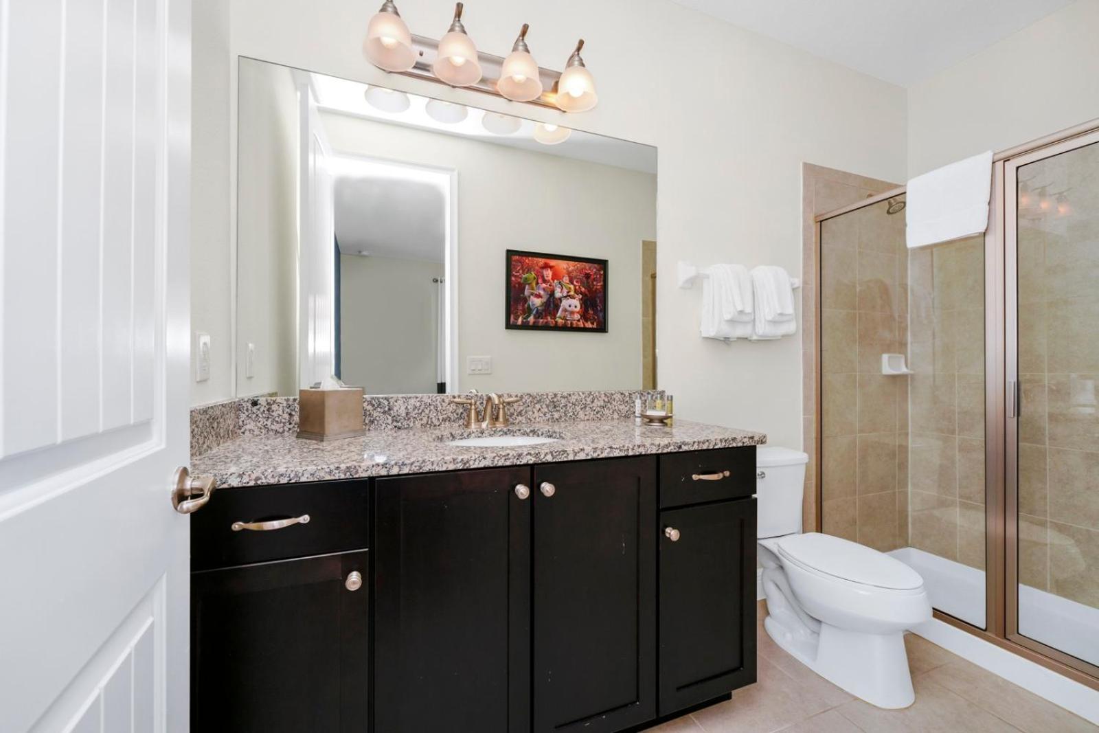 Holiday home Inviting With Game Room, Private Pool And Water Park Access By Rentyl - 7592 Marker *