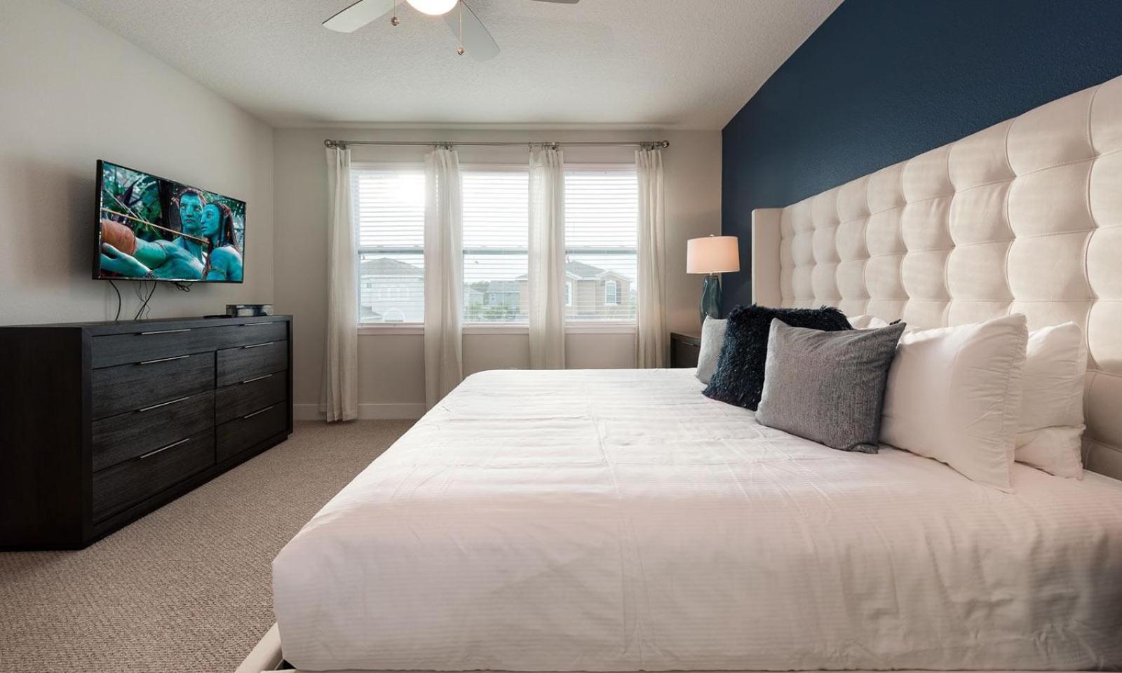 Spacious 8 Bdrm Retreat With Large Private Patio In Encore Holiday home Orlando