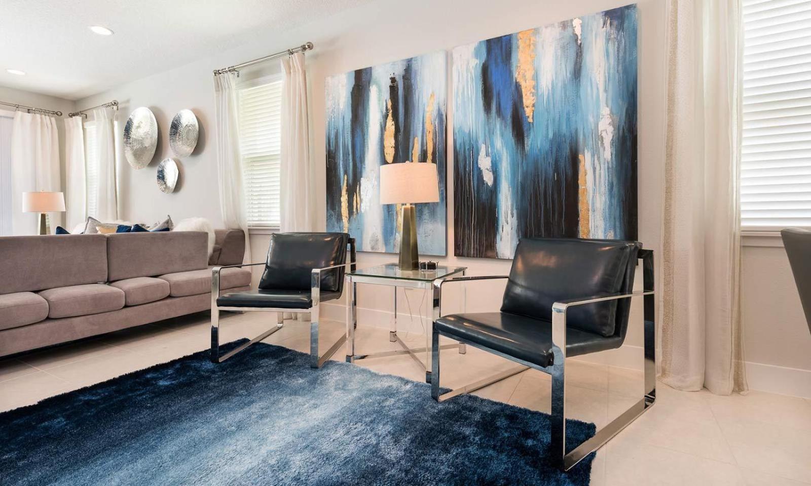 Spacious 8 Bdrm Retreat With Large Private Patio In Encore Holiday home