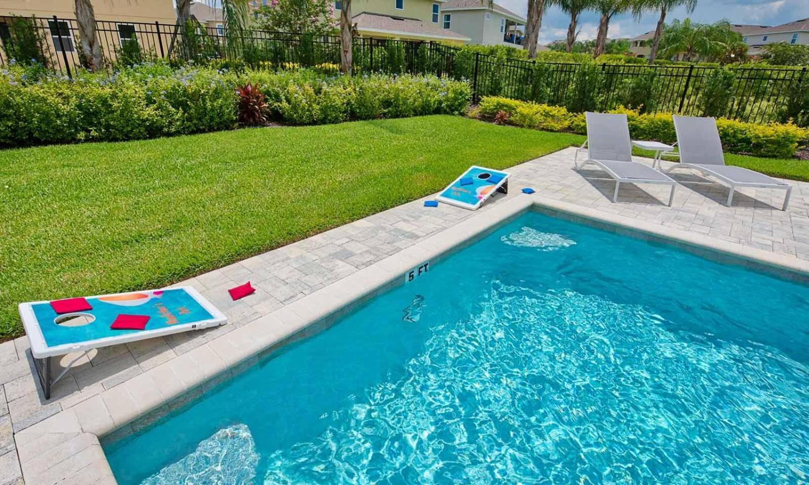 Spacious 8 Bdrm Retreat With Large Private Patio In Encore Holiday home