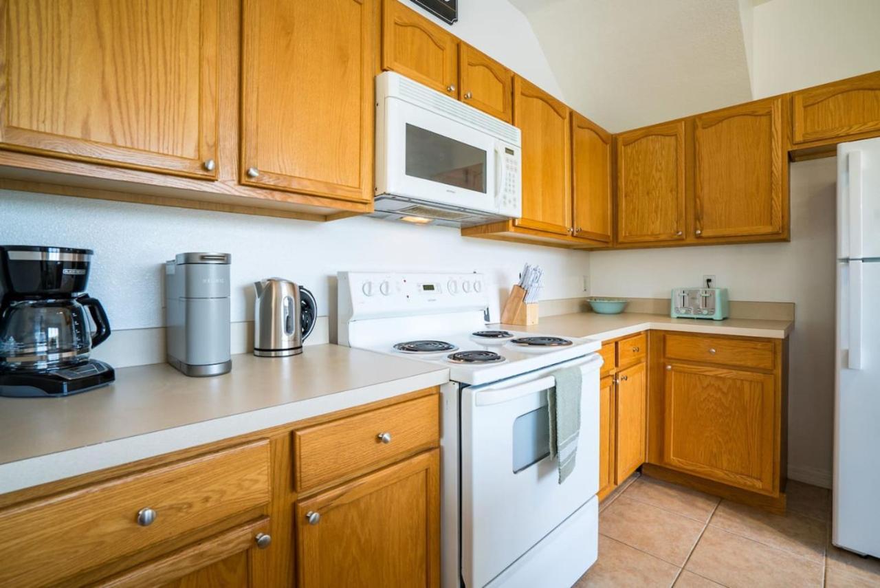 Retreat Lakeview Townhome - Close To Golf * Orlando