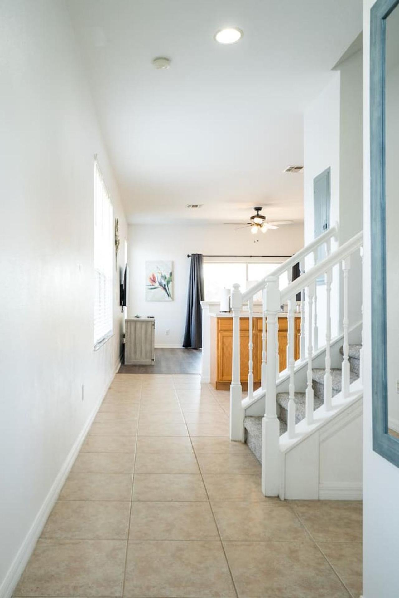 Retreat Lakeview Townhome - Close To Golf Holiday home *