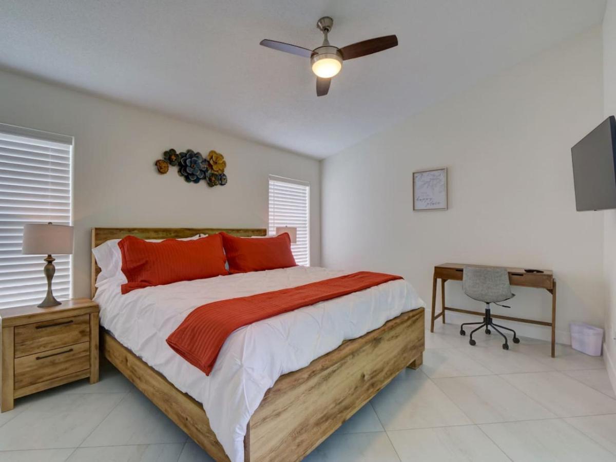 Pool 5 Miles To Great For Families *