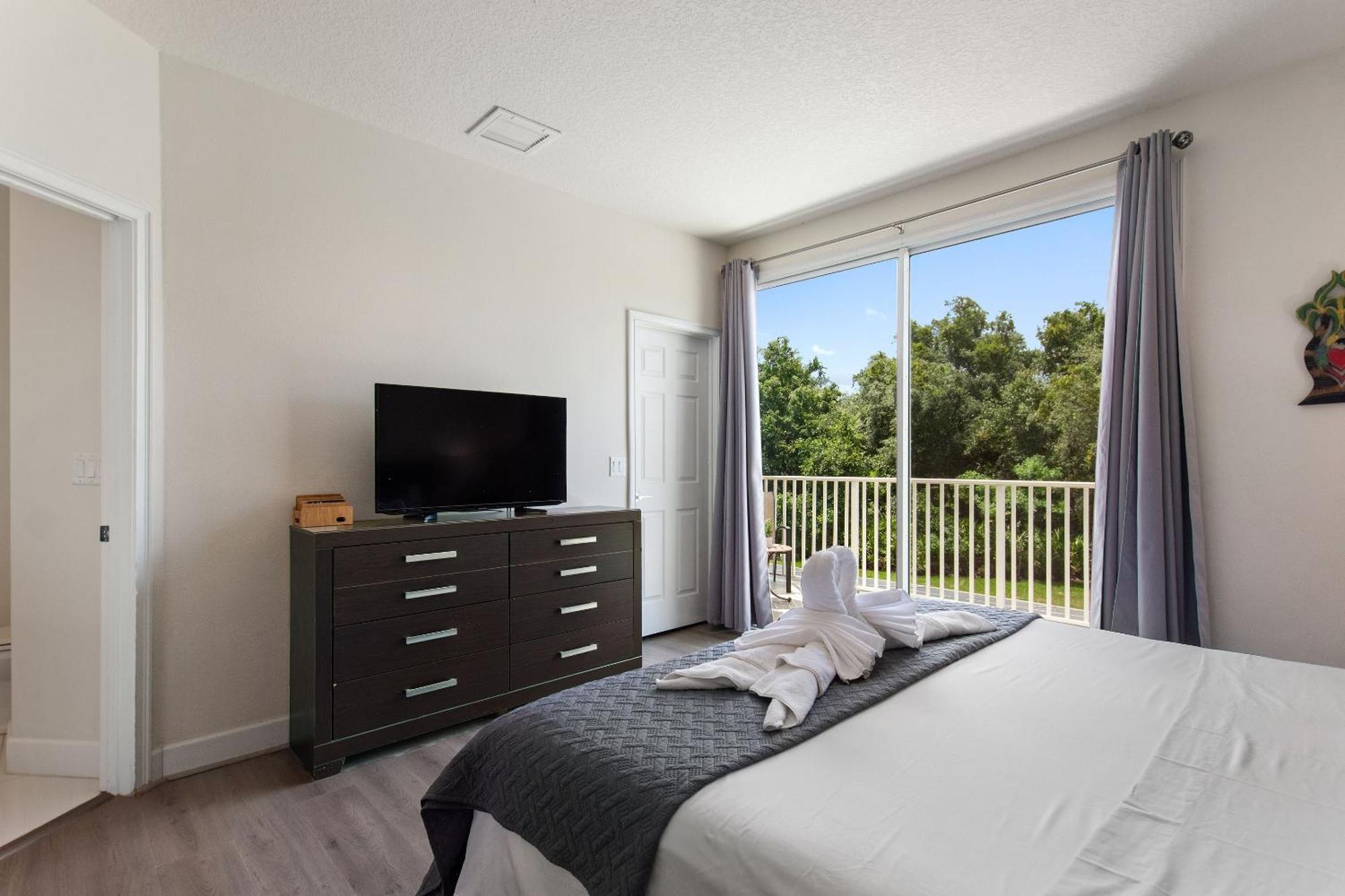 Priceless Peace At Serenity By Shine Villas, 081 Townhouse Holiday home Orlando