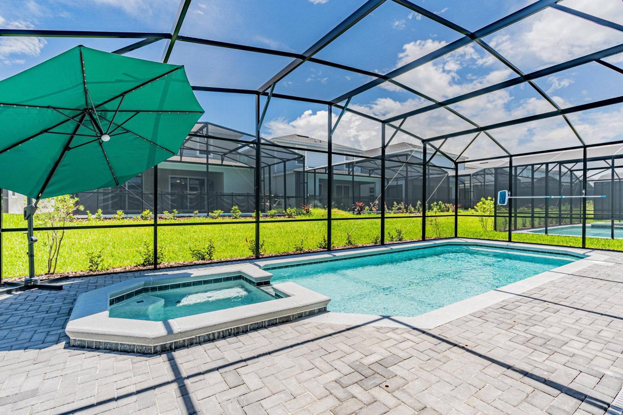 Amazing Brand New 10bd8br For Up To 28 Guests. Holiday home Orlando