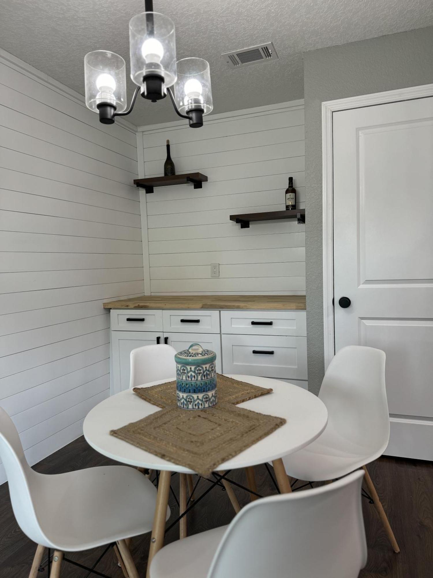 Contemporary Haven Stylish And Comfortable Space Homestay Orlando