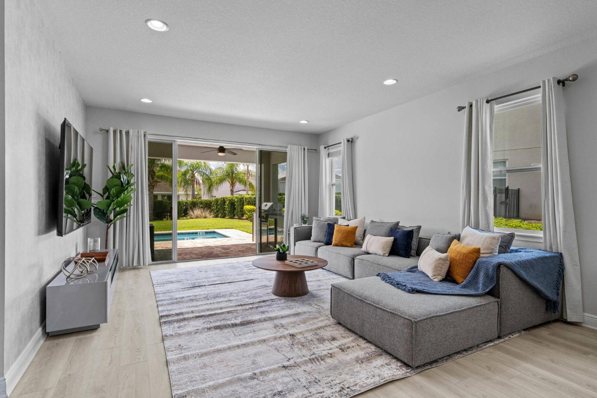 Magical 8 Bd Family Retreat Close To Parks At Encore!