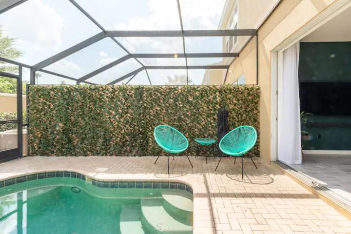 Chic Jungle Escape With Pool Near Holiday home Orlando
