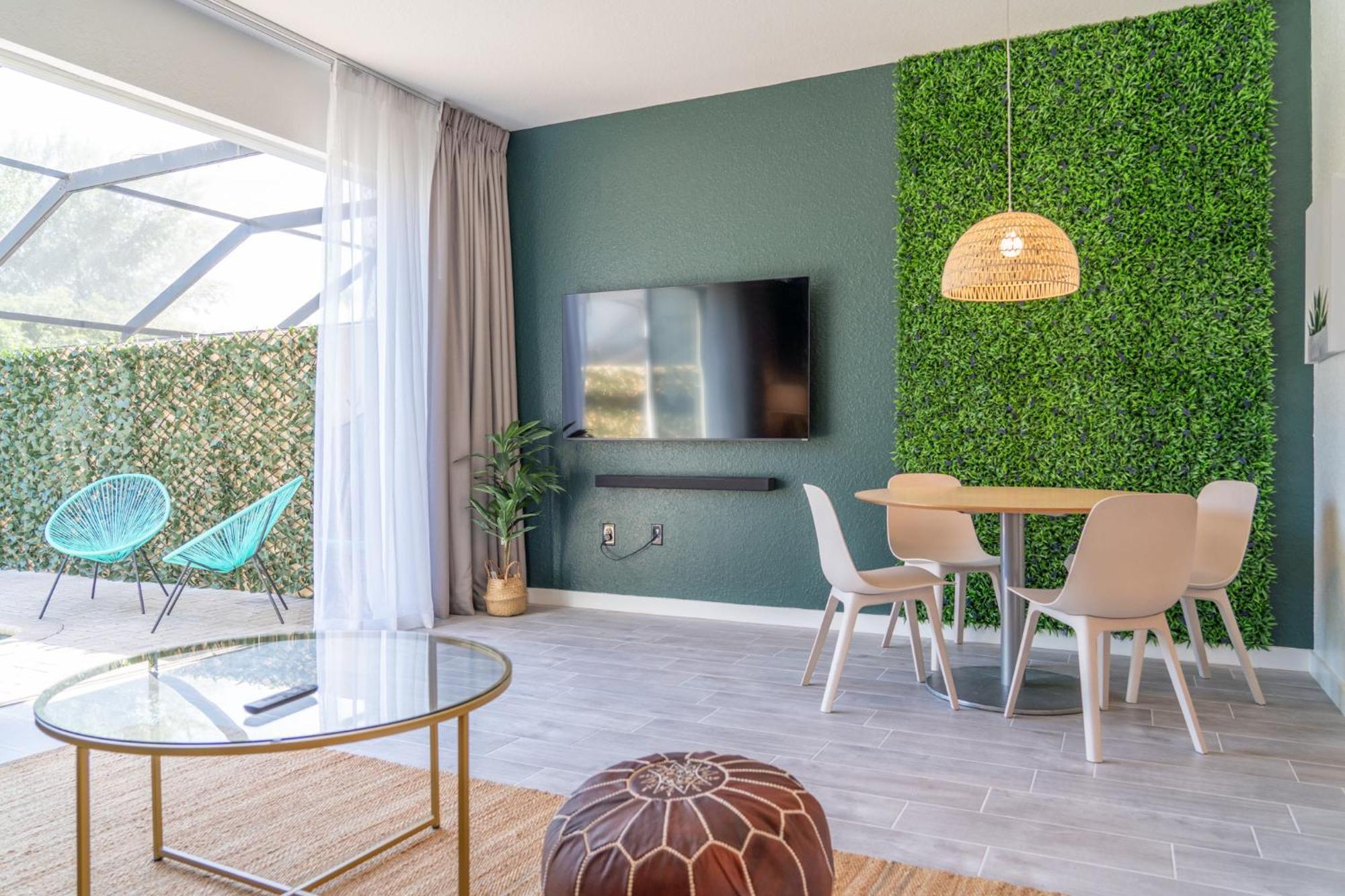 Holiday home Chic Jungle Escape With Pool Near