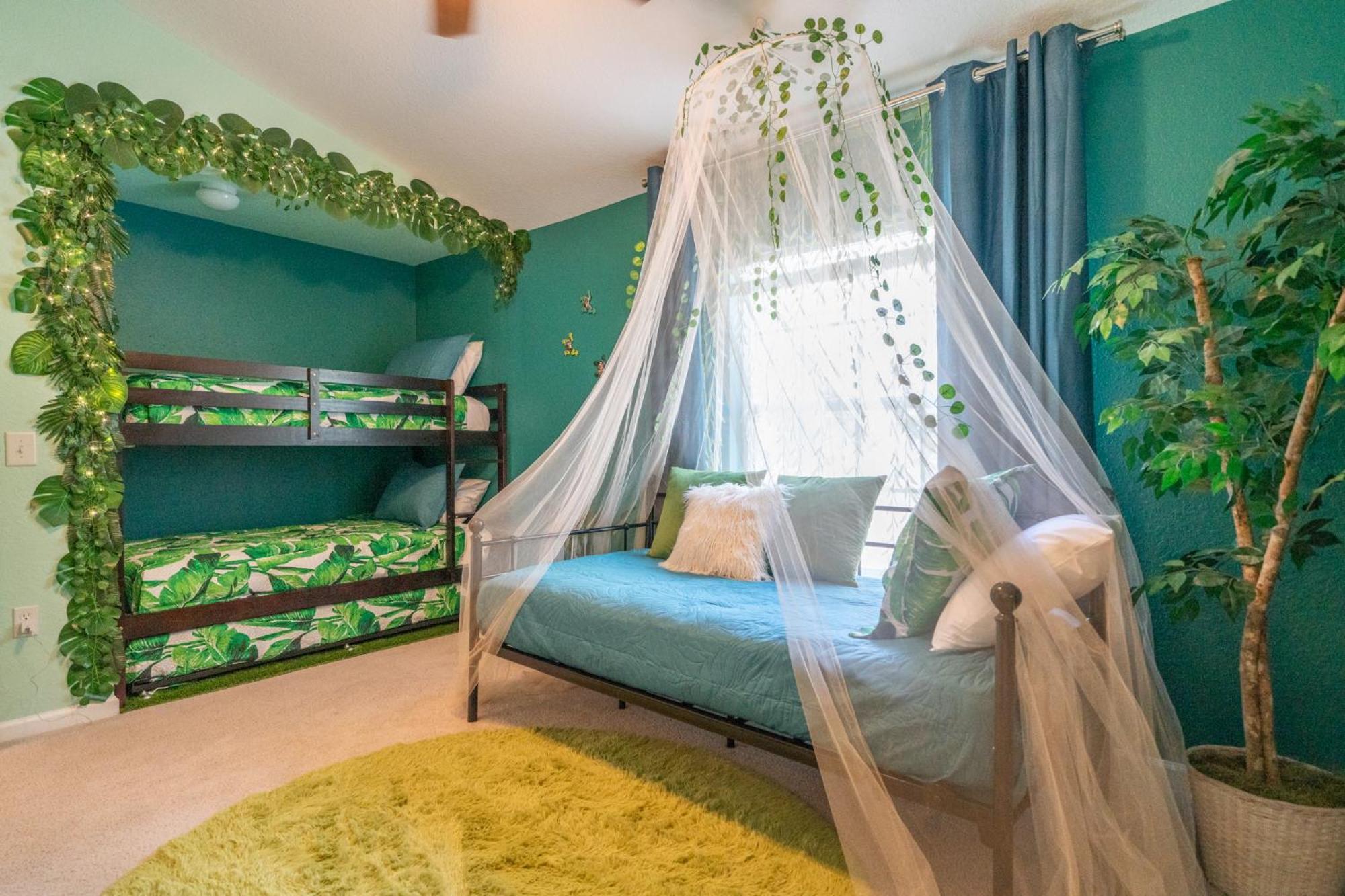 Holiday home Chic Jungle Escape With Pool Near Orlando