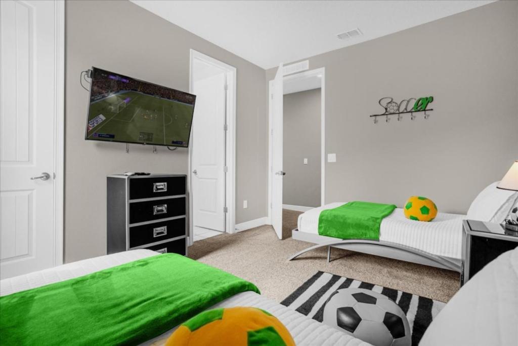 5 Bedrooms- 5 Bathrooms- Encore 7712 Fd Holiday home
